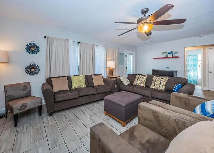 Lantana Cabana * Clearwater Beach